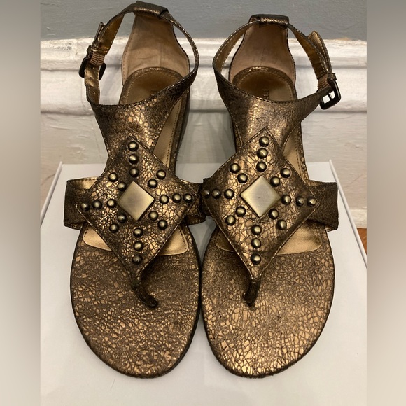 BNWOB FRANCO SARTO Gladiator Flat Sandals in Distressed Bronze Leather, size 8 - Picture 3 of 6